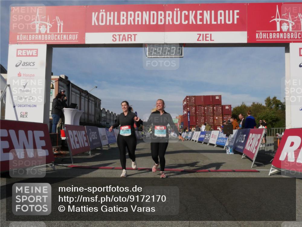 03.10.2025 - Köhlbrandbrückenlauf Matties Gatica Varas http://msf.ph/oto/9172170 03.10.2025 10:41:32 Ziel 2199, 2547, 3373, 3374 meine-sportfotos.de