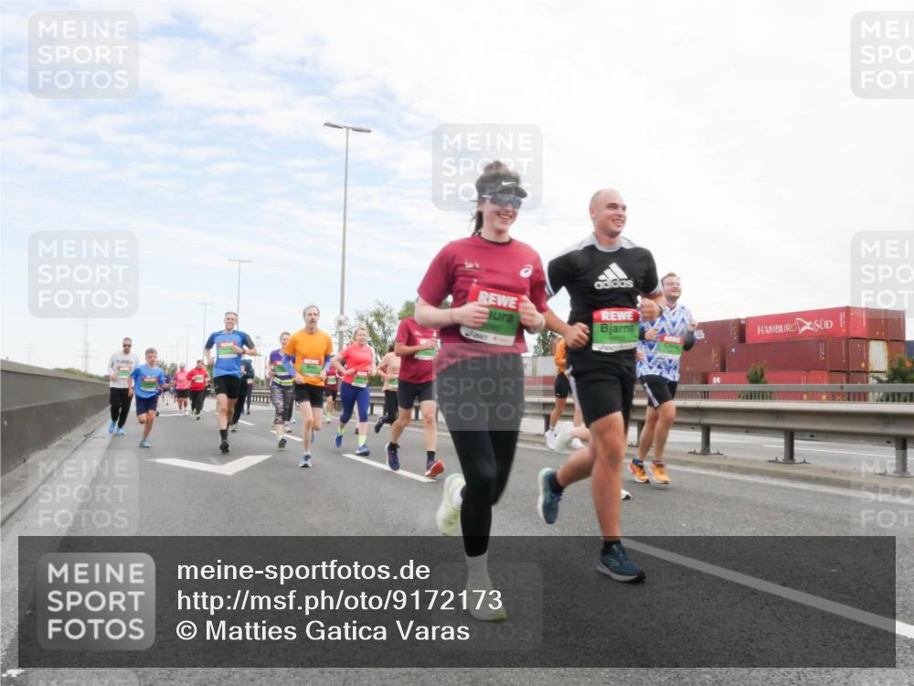03.10.2025 - Köhlbrandbrückenlauf Matties Gatica Varas http://msf.ph/oto/9172173 03.10.2025 15:19:50 Position 3  meine-sportfotos.de