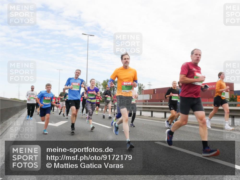 03.10.2025 - Köhlbrandbrückenlauf Matties Gatica Varas http://msf.ph/oto/9172179 03.10.2025 15:19:52 Position 3  meine-sportfotos.de