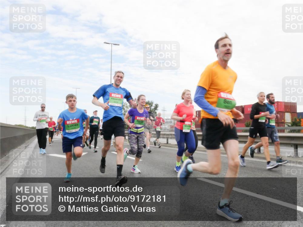 03.10.2025 - Köhlbrandbrückenlauf Matties Gatica Varas http://msf.ph/oto/9172181 03.10.2025 15:19:52 Position 3 7609, 9458 meine-sportfotos.de