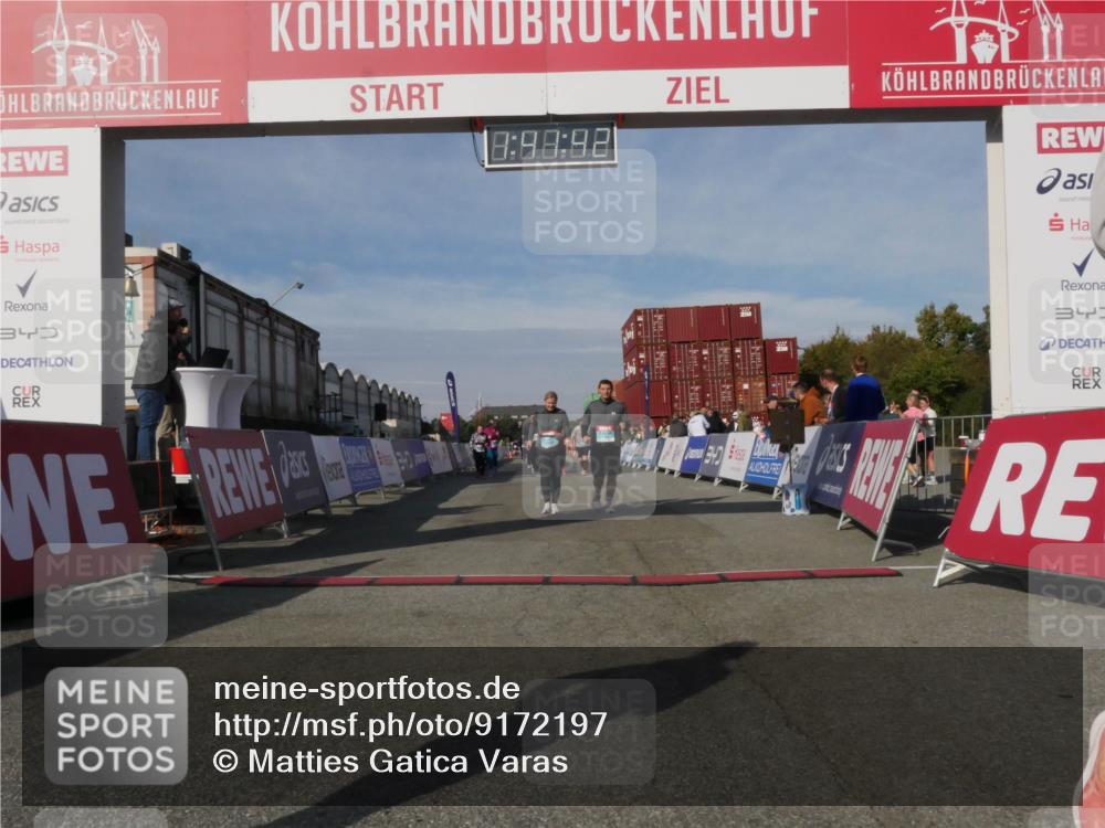 03.10.2025 - Köhlbrandbrückenlauf Matties Gatica Varas http://msf.ph/oto/9172197 03.10.2025 10:41:44 Ziel 2182, 2307, 2548, 2555, 2612, 2613, 2666 meine-sportfotos.de