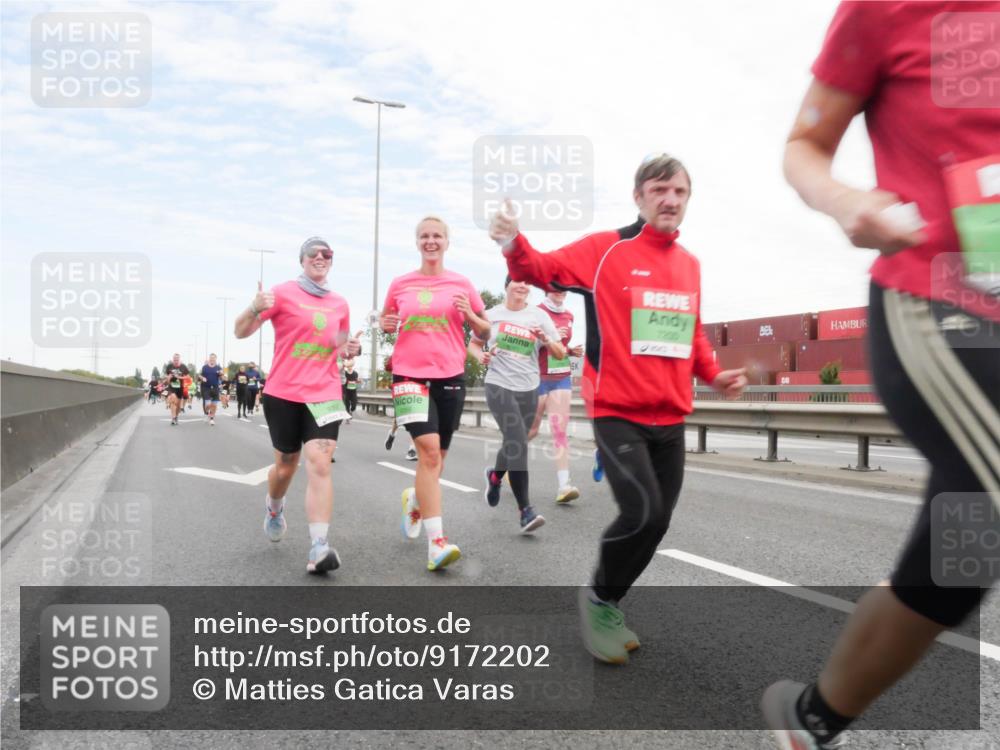 03.10.2025 - Köhlbrandbrückenlauf Matties Gatica Varas http://msf.ph/oto/9172202 03.10.2025 15:19:58 Position 3 7230 meine-sportfotos.de