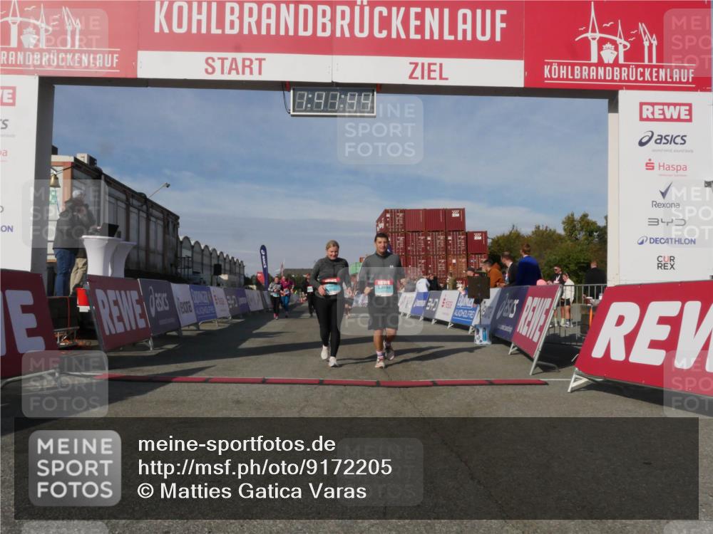 03.10.2025 - Köhlbrandbrückenlauf Matties Gatica Varas http://msf.ph/oto/9172205 03.10.2025 10:41:46 Ziel 2182, 2307, 2548, 2555, 2612, 2613, 2666, 3517 meine-sportfotos.de