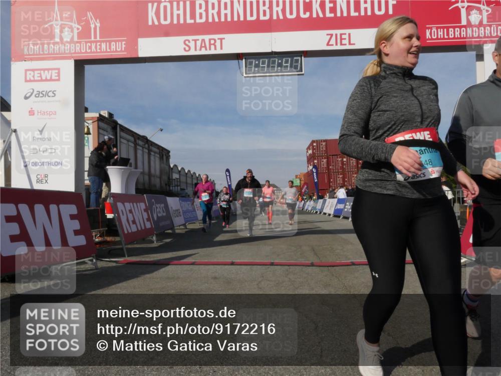 03.10.2025 - Köhlbrandbrückenlauf Matties Gatica Varas http://msf.ph/oto/9172216 03.10.2025 10:41:49 Ziel 2307, 2555, 2612, 2613, 2666, 3517 meine-sportfotos.de