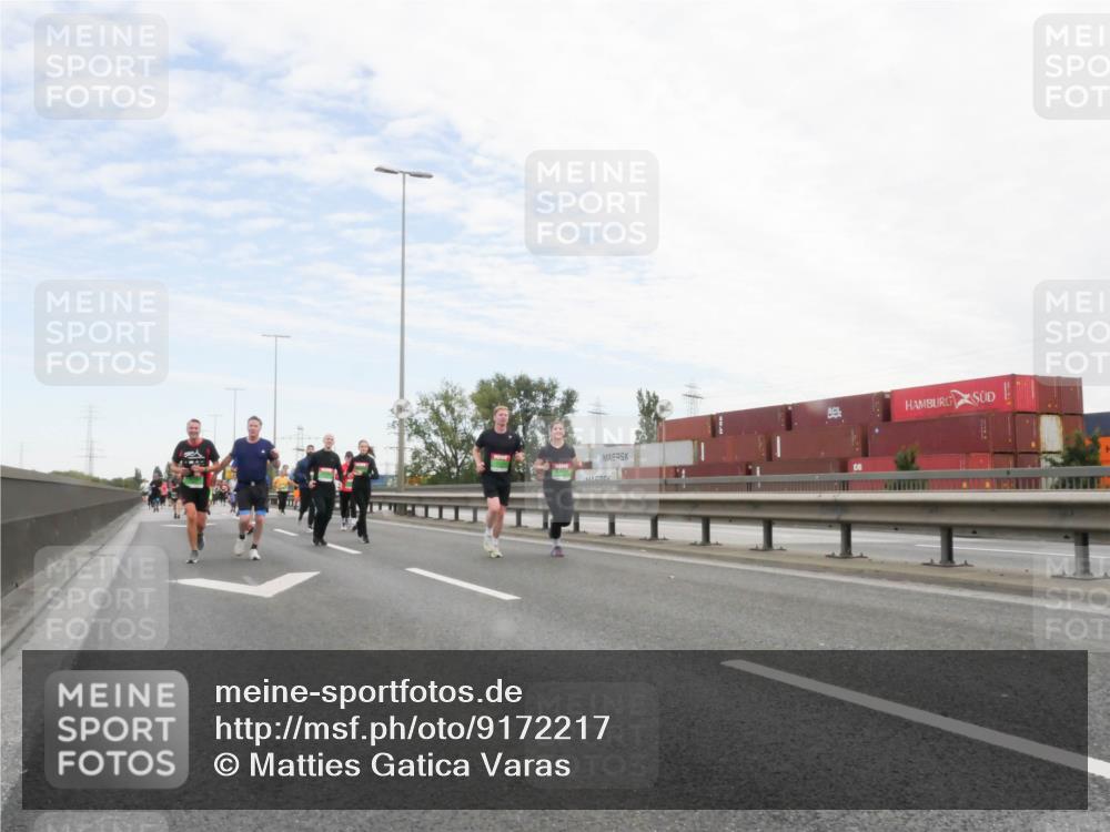 03.10.2025 - Köhlbrandbrückenlauf Matties Gatica Varas http://msf.ph/oto/9172217 03.10.2025 15:20:01 Position 3 1114 meine-sportfotos.de