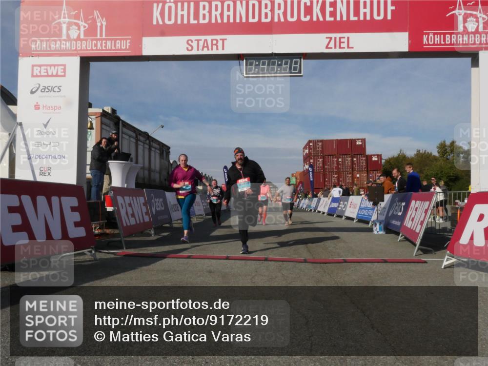 03.10.2025 - Köhlbrandbrückenlauf Matties Gatica Varas http://msf.ph/oto/9172219 03.10.2025 10:41:49 Ziel 2307, 2555, 2612, 2613, 2666, 3517 meine-sportfotos.de