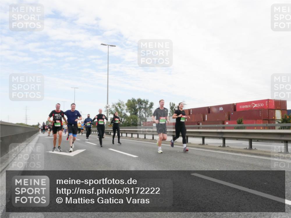 03.10.2025 - Köhlbrandbrückenlauf Matties Gatica Varas http://msf.ph/oto/9172222 03.10.2025 15:20:02 Position 3  meine-sportfotos.de