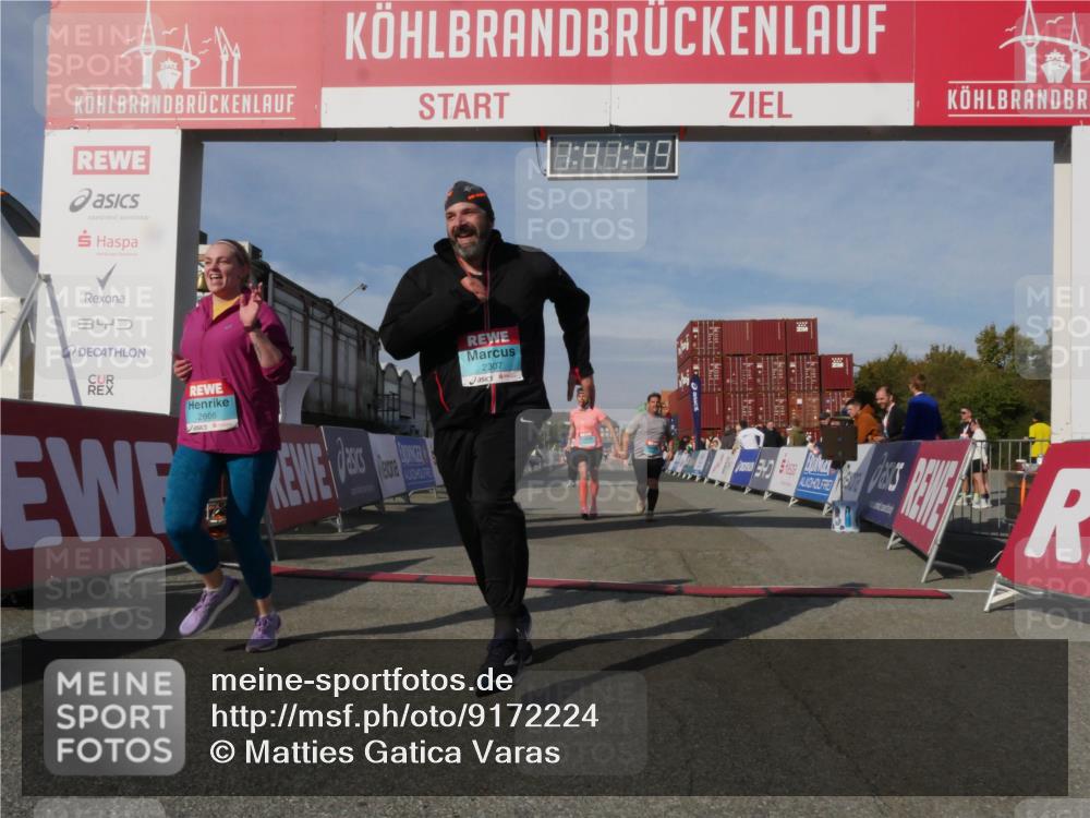 03.10.2025 - Köhlbrandbrückenlauf Matties Gatica Varas http://msf.ph/oto/9172224 03.10.2025 10:41:50 Ziel 2307, 2555, 2612, 2613, 2666, 3517 meine-sportfotos.de