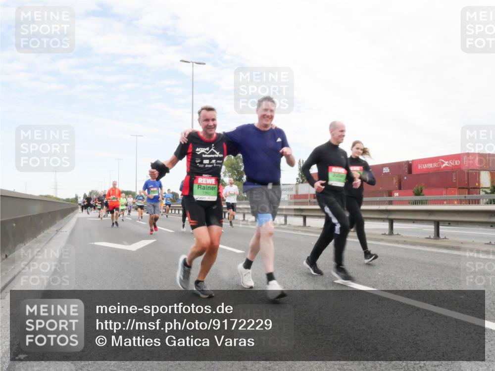 03.10.2025 - Köhlbrandbrückenlauf Matties Gatica Varas http://msf.ph/oto/9172229 03.10.2025 15:20:04 Position 3 7390 meine-sportfotos.de