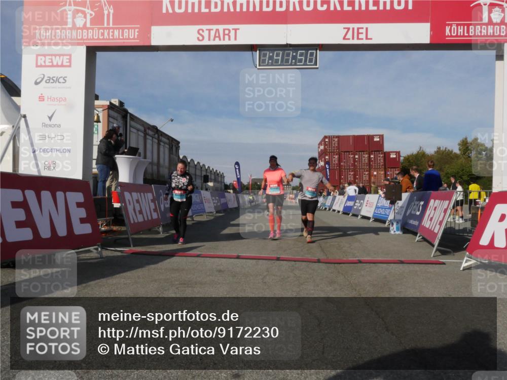 03.10.2025 - Köhlbrandbrückenlauf Matties Gatica Varas http://msf.ph/oto/9172230 03.10.2025 10:41:52 Ziel 2555, 2612, 2613, 2887, 2888, 2988, 3517 meine-sportfotos.de