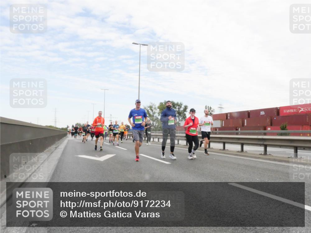 03.10.2025 - Köhlbrandbrückenlauf Matties Gatica Varas http://msf.ph/oto/9172234 03.10.2025 15:20:05 Position 3  meine-sportfotos.de