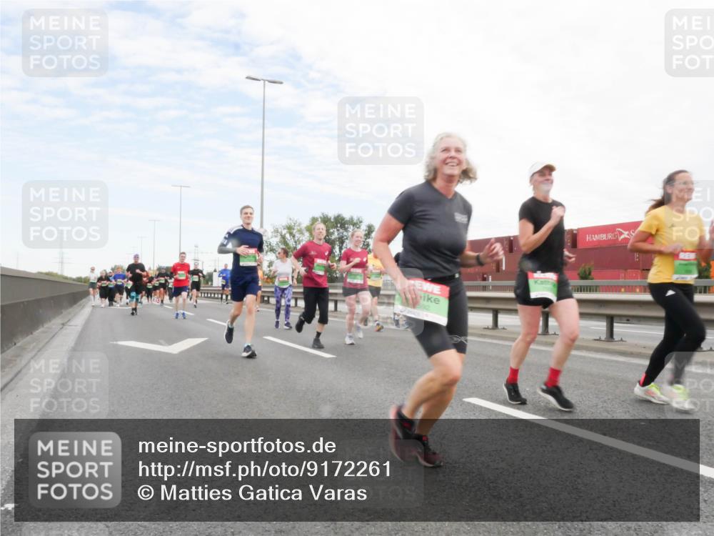 03.10.2025 - Köhlbrandbrückenlauf Matties Gatica Varas http://msf.ph/oto/9172261 03.10.2025 15:20:12 Position 3 592 meine-sportfotos.de