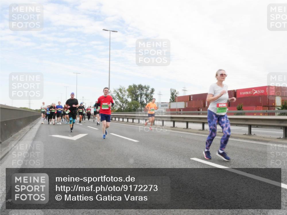 03.10.2025 - Köhlbrandbrückenlauf Matties Gatica Varas http://msf.ph/oto/9172273 03.10.2025 15:20:14 Position 3  meine-sportfotos.de