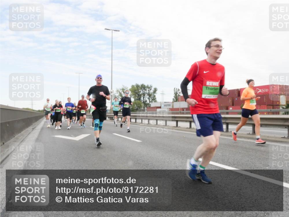 03.10.2025 - Köhlbrandbrückenlauf Matties Gatica Varas http://msf.ph/oto/9172281 03.10.2025 15:20:16 Position 3  meine-sportfotos.de