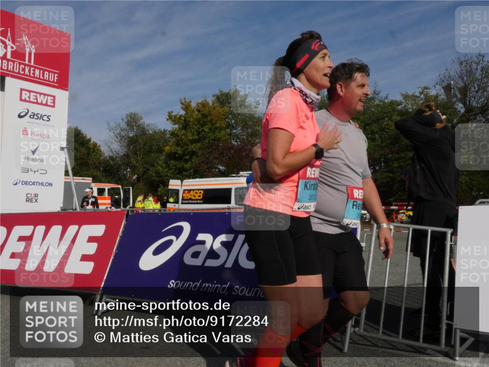 03.10.2025 - Köhlbrandbrückenlauf Matties Gatica Varas http://msf.ph/oto/9172284 03.10.2025 10:42:14 Ziel 2429, 2488, 2501, 2531, 3284 meine-sportfotos.de