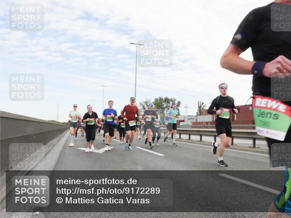 03.10.2025 - Köhlbrandbrückenlauf Matties Gatica Varas http://msf.ph/oto/9172289 03.10.2025 15:20:18 Position 3 7380 meine-sportfotos.de