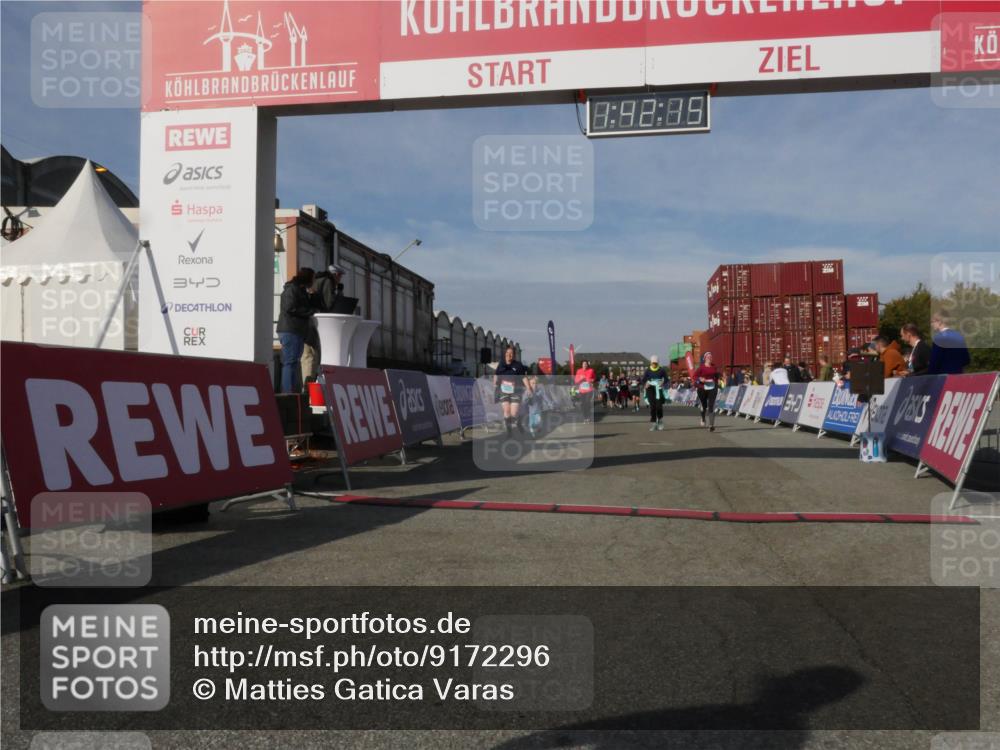03.10.2025 - Köhlbrandbrückenlauf Matties Gatica Varas http://msf.ph/oto/9172296 03.10.2025 10:42:17 Ziel 2277, 2278, 2429, 2488, 2501, 2603, 3284 meine-sportfotos.de