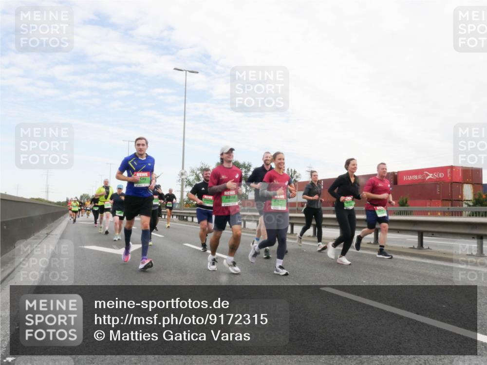 03.10.2025 - Köhlbrandbrückenlauf Matties Gatica Varas http://msf.ph/oto/9172315 03.10.2025 15:20:25 Position 3  meine-sportfotos.de
