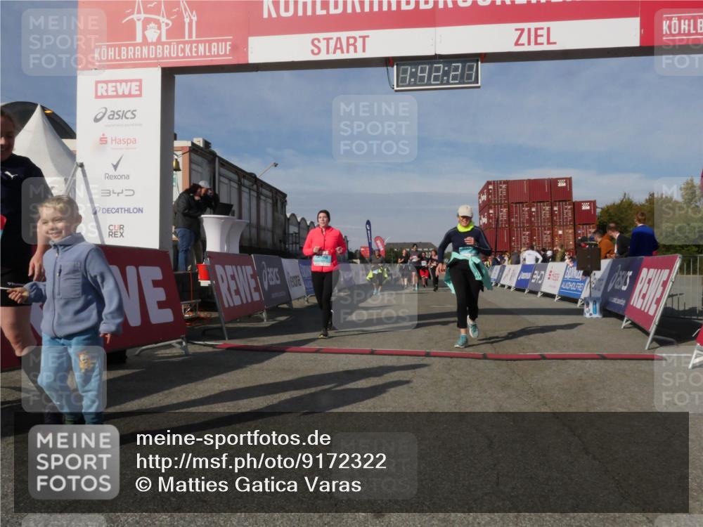 03.10.2025 - Köhlbrandbrückenlauf Matties Gatica Varas http://msf.ph/oto/9172322 03.10.2025 10:42:22 Ziel 2178, 2179, 2277, 2278, 2429, 2488, 2515, 2603, 3070 meine-sportfotos.de