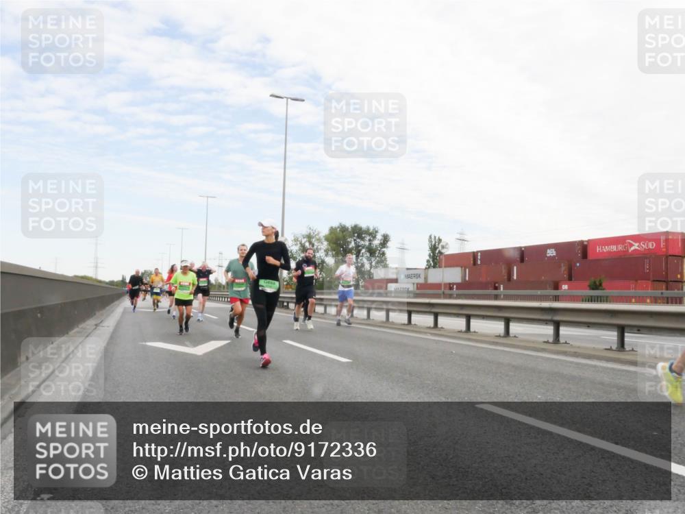 03.10.2025 - Köhlbrandbrückenlauf Matties Gatica Varas http://msf.ph/oto/9172336 03.10.2025 15:20:31 Position 3  meine-sportfotos.de