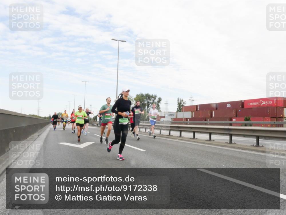 03.10.2025 - Köhlbrandbrückenlauf Matties Gatica Varas http://msf.ph/oto/9172338 03.10.2025 15:20:31 Position 3  meine-sportfotos.de