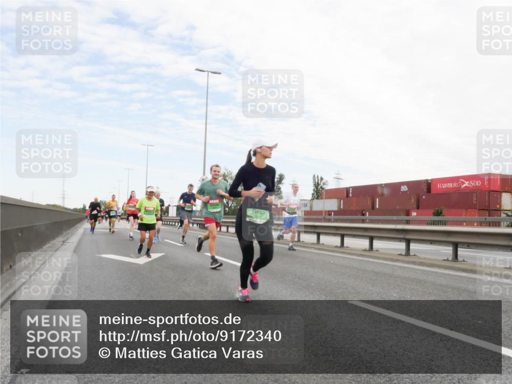 03.10.2025 - Köhlbrandbrückenlauf Matties Gatica Varas http://msf.ph/oto/9172340 03.10.2025 15:20:32 Position 3  meine-sportfotos.de