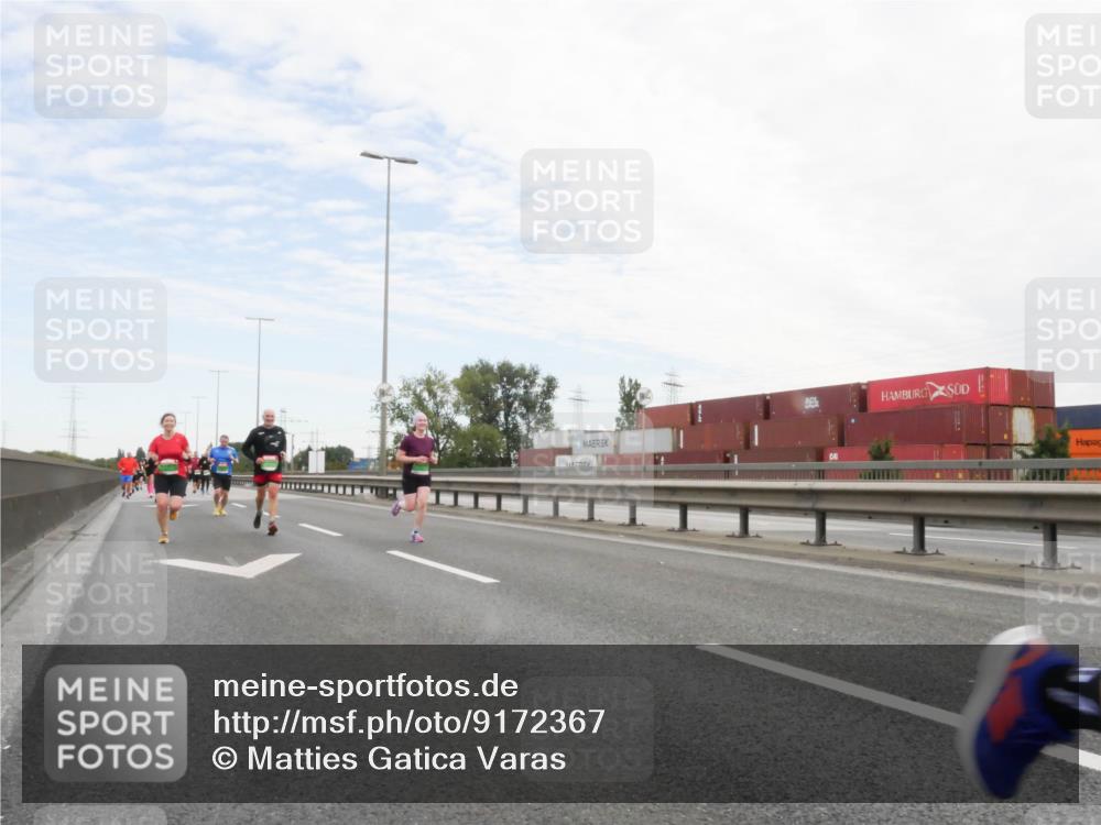 03.10.2025 - Köhlbrandbrückenlauf Matties Gatica Varas http://msf.ph/oto/9172367 03.10.2025 15:20:38 Position 3  meine-sportfotos.de
