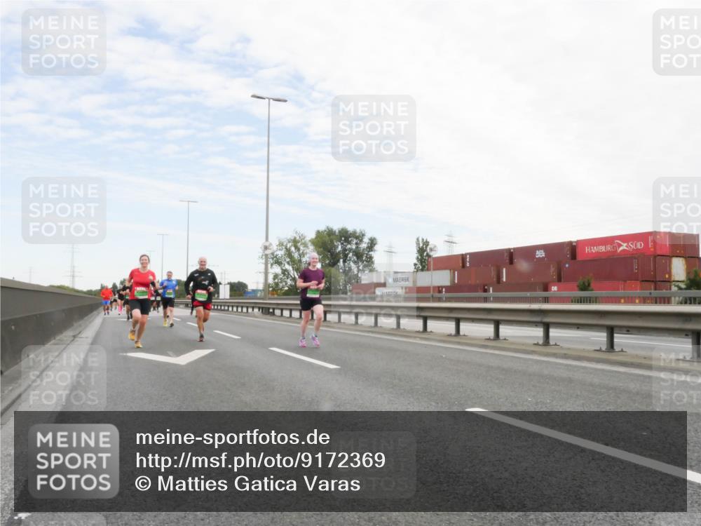 03.10.2025 - Köhlbrandbrückenlauf Matties Gatica Varas http://msf.ph/oto/9172369 03.10.2025 15:20:39 Position 3  meine-sportfotos.de