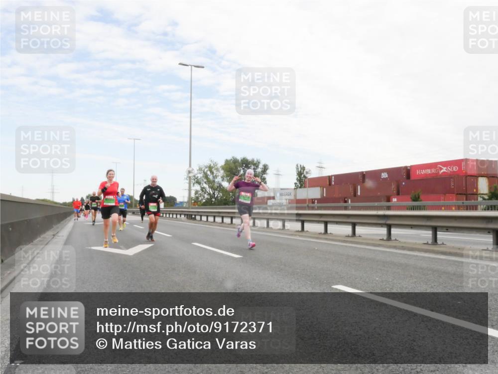 03.10.2025 - Köhlbrandbrückenlauf Matties Gatica Varas http://msf.ph/oto/9172371 03.10.2025 15:20:39 Position 3  meine-sportfotos.de