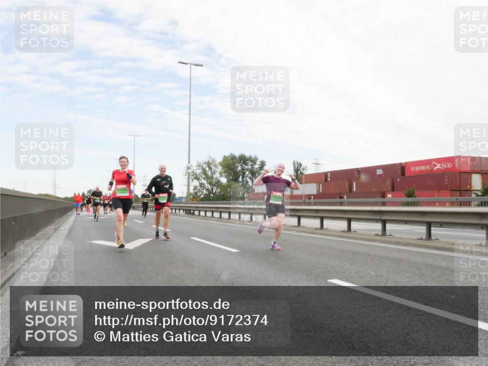 03.10.2025 - Köhlbrandbrückenlauf Matties Gatica Varas http://msf.ph/oto/9172374 03.10.2025 15:20:40 Position 3  meine-sportfotos.de