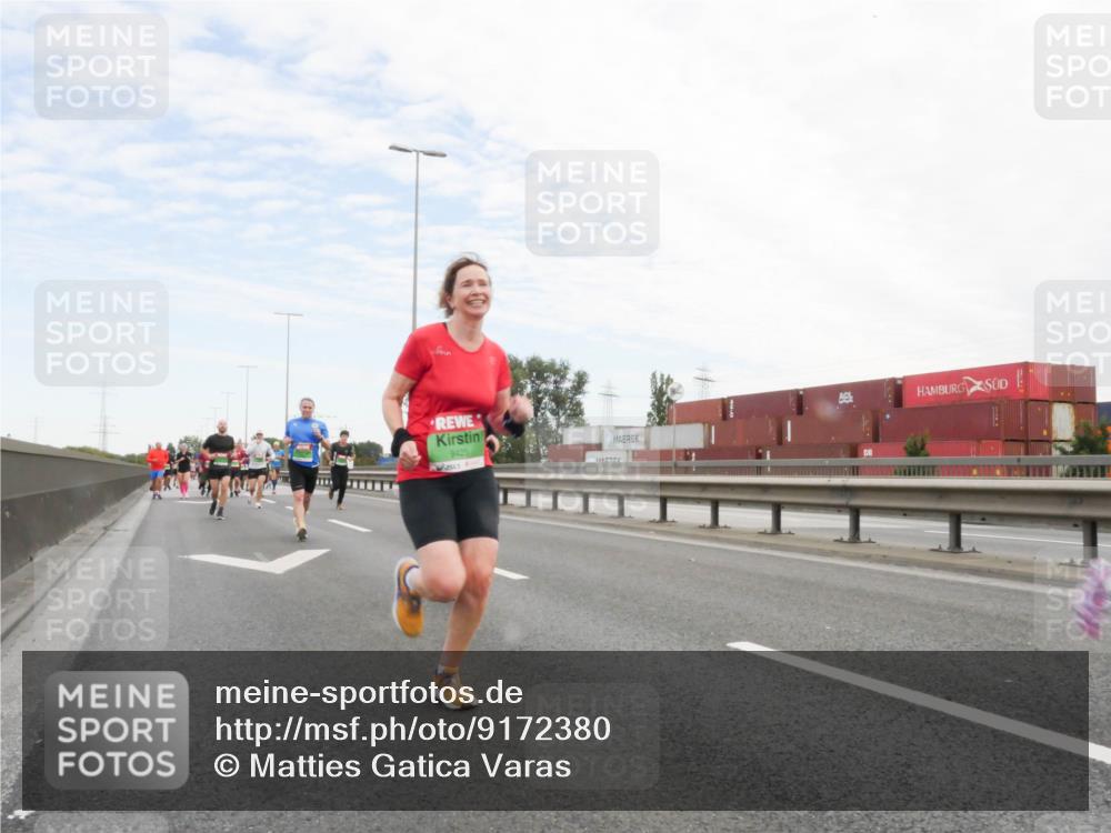 03.10.2025 - Köhlbrandbrückenlauf Matties Gatica Varas http://msf.ph/oto/9172380 03.10.2025 15:20:41 Position 3 9425 meine-sportfotos.de