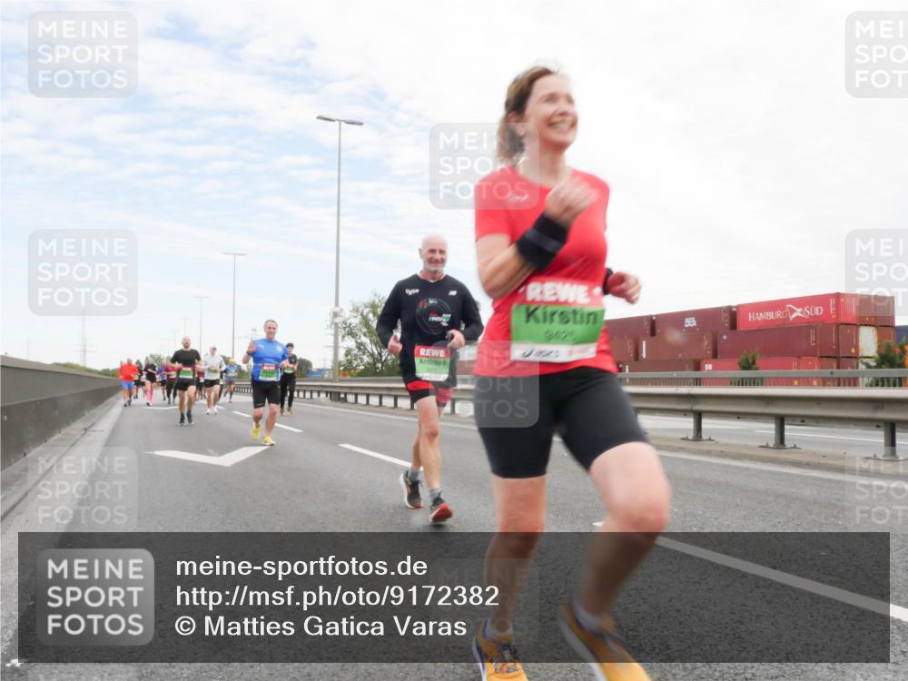 03.10.2025 - Köhlbrandbrückenlauf Matties Gatica Varas http://msf.ph/oto/9172382 03.10.2025 15:20:42 Position 3  meine-sportfotos.de