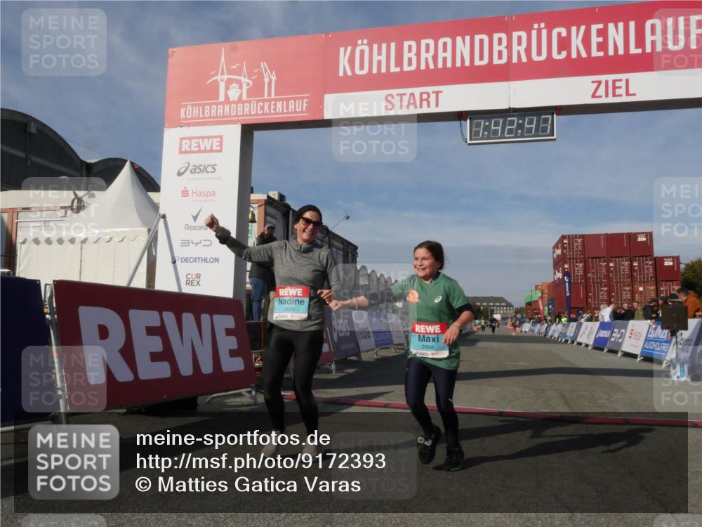 03.10.2025 - Köhlbrandbrückenlauf Matties Gatica Varas http://msf.ph/oto/9172393 03.10.2025 10:42:49 Ziel  meine-sportfotos.de