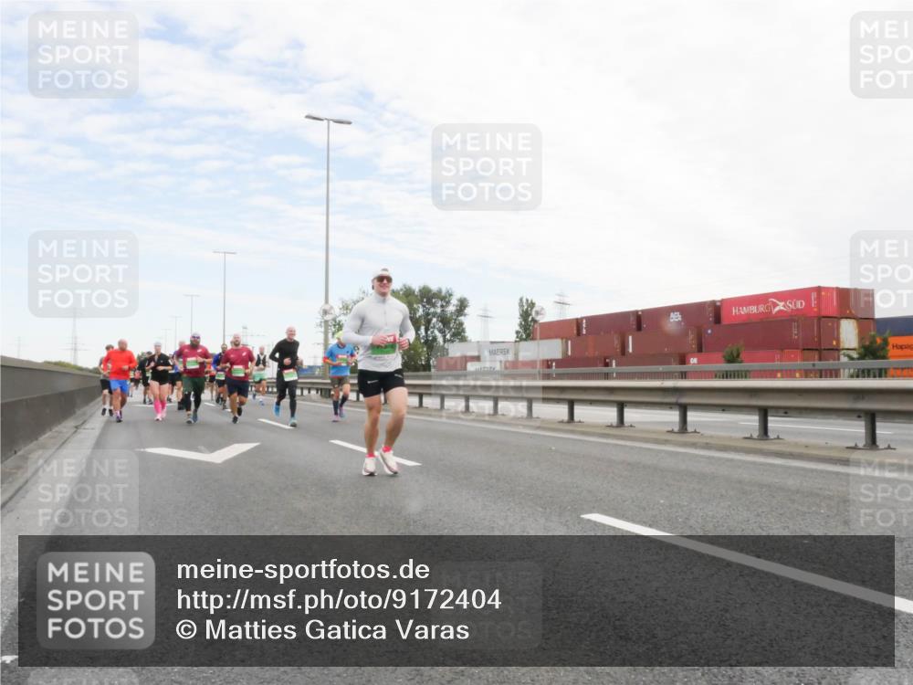 03.10.2025 - Köhlbrandbrückenlauf Matties Gatica Varas http://msf.ph/oto/9172404 03.10.2025 15:20:47 Position 3  meine-sportfotos.de