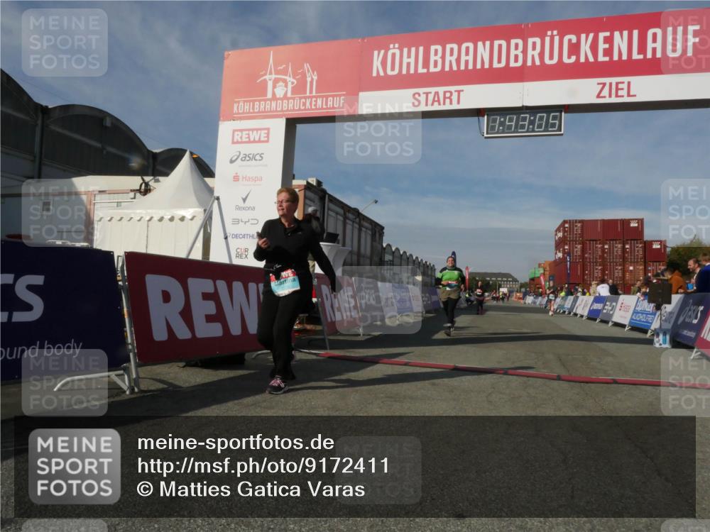 03.10.2025 - Köhlbrandbrückenlauf Matties Gatica Varas http://msf.ph/oto/9172411 03.10.2025 10:43:07 Ziel 3131, 3623, 3649 meine-sportfotos.de