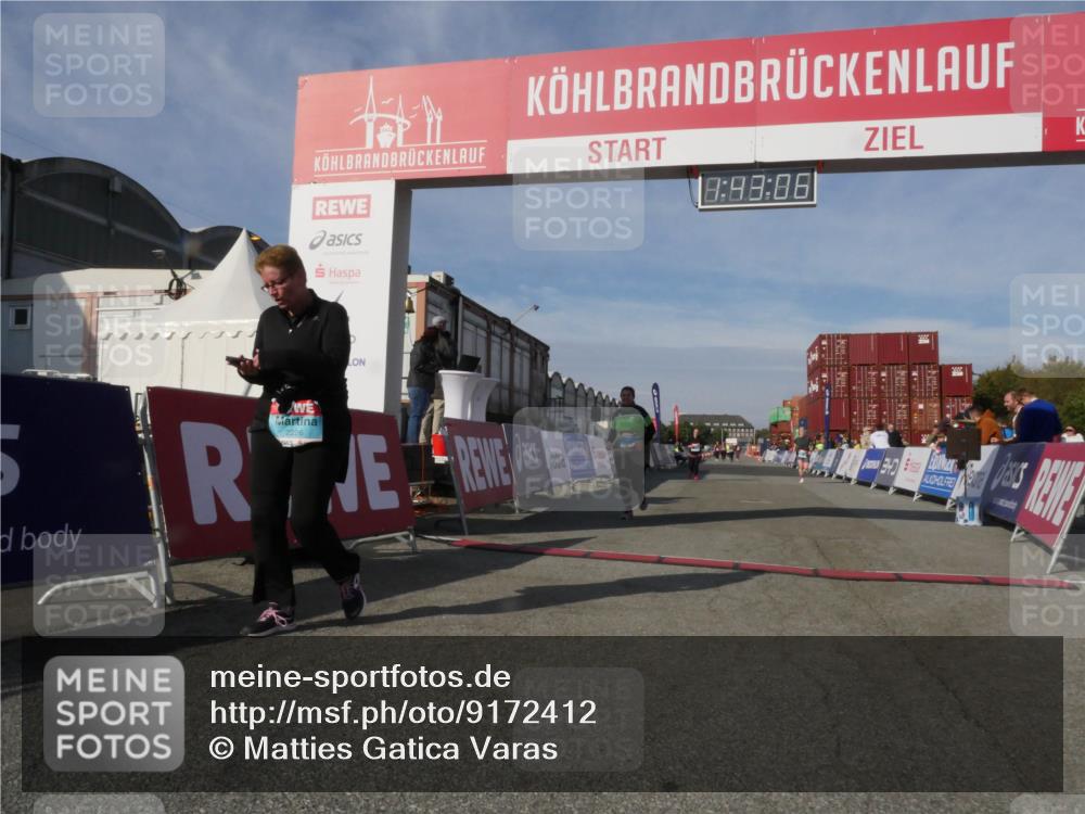 03.10.2025 - Köhlbrandbrückenlauf Matties Gatica Varas http://msf.ph/oto/9172412 03.10.2025 10:43:08 Ziel 3131, 3623, 3649 meine-sportfotos.de