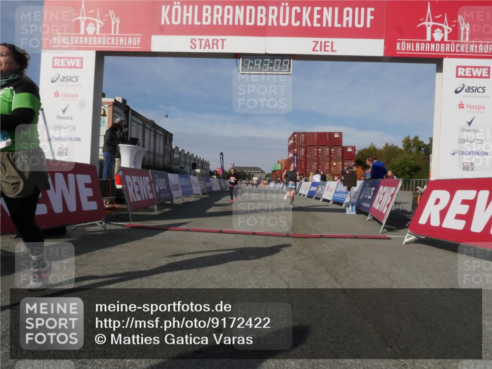 03.10.2025 - Köhlbrandbrückenlauf Matties Gatica Varas http://msf.ph/oto/9172422 03.10.2025 10:43:11 Ziel 3131, 3649 meine-sportfotos.de