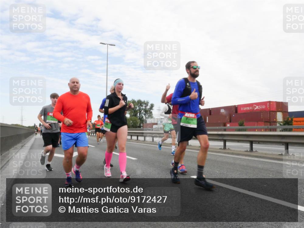 03.10.2025 - Köhlbrandbrückenlauf Matties Gatica Varas http://msf.ph/oto/9172427 03.10.2025 15:20:52 Position 3 9519 meine-sportfotos.de