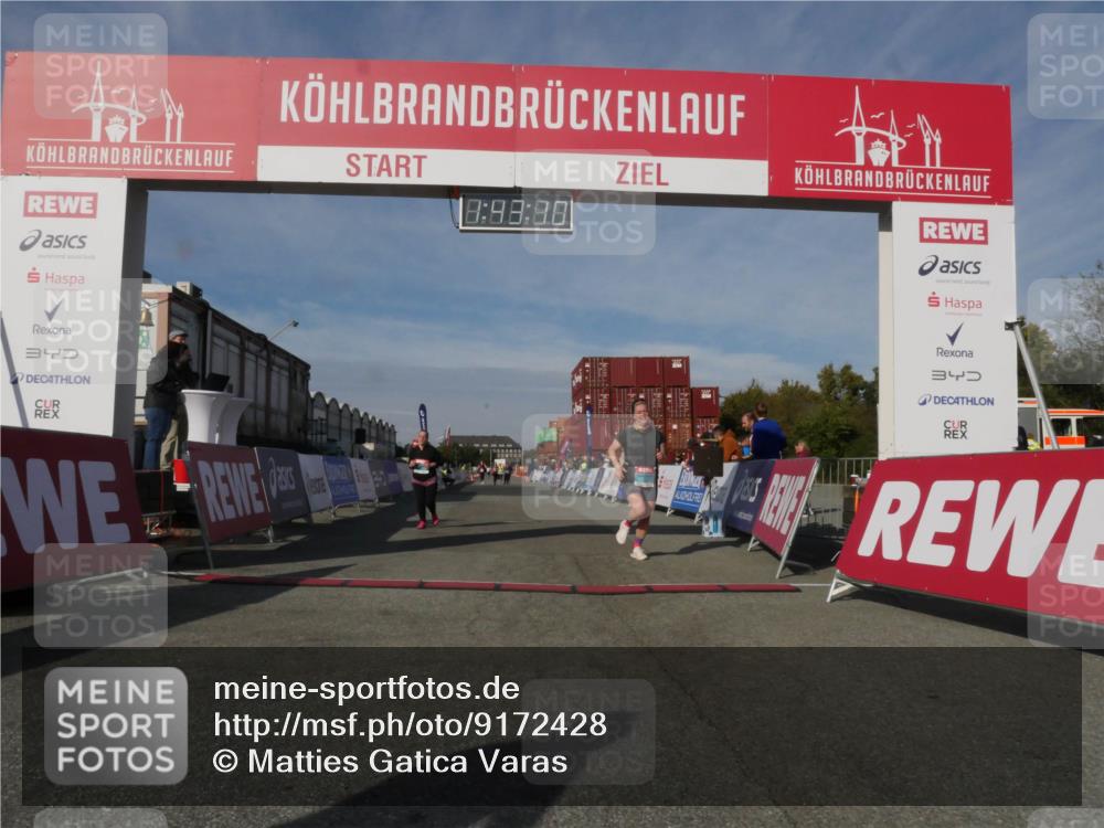 03.10.2025 - Köhlbrandbrückenlauf Matties Gatica Varas http://msf.ph/oto/9172428 03.10.2025 10:43:12 Ziel 3131, 3649 meine-sportfotos.de