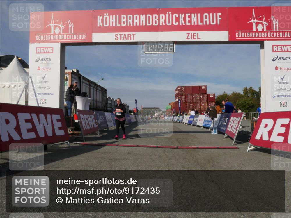 03.10.2025 - Köhlbrandbrückenlauf Matties Gatica Varas http://msf.ph/oto/9172435 03.10.2025 10:43:14 Ziel 3131 meine-sportfotos.de