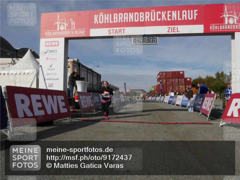 03.10.2025 - Köhlbrandbrückenlauf Matties Gatica Varas http://msf.ph/oto/9172437 03.10.2025 10:43:15 Ziel 3131 meine-sportfotos.de