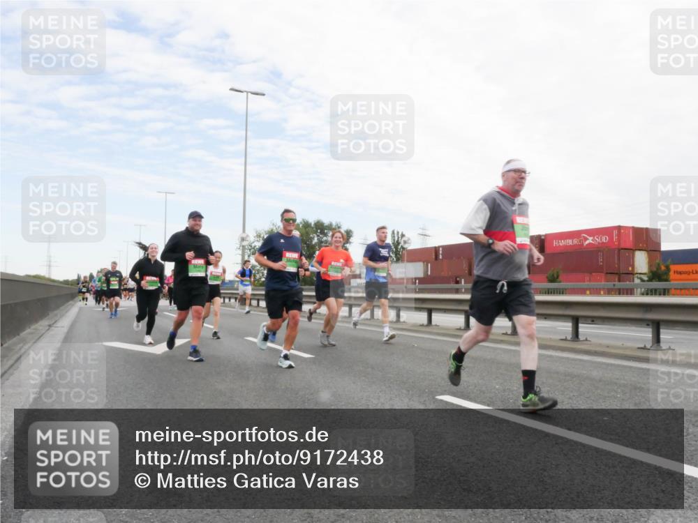 03.10.2025 - Köhlbrandbrückenlauf Matties Gatica Varas http://msf.ph/oto/9172438 03.10.2025 15:20:55 Position 3  meine-sportfotos.de