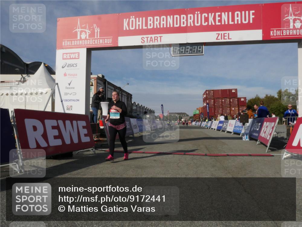 03.10.2025 - Köhlbrandbrückenlauf Matties Gatica Varas http://msf.ph/oto/9172441 03.10.2025 10:43:16 Ziel  meine-sportfotos.de