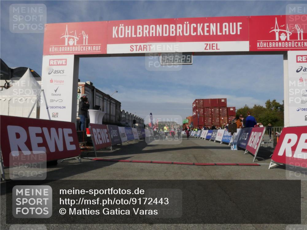 03.10.2025 - Köhlbrandbrückenlauf Matties Gatica Varas http://msf.ph/oto/9172443 03.10.2025 10:43:27 Ziel 2452, 2665, 2795, 3289, 3290, 3822 meine-sportfotos.de