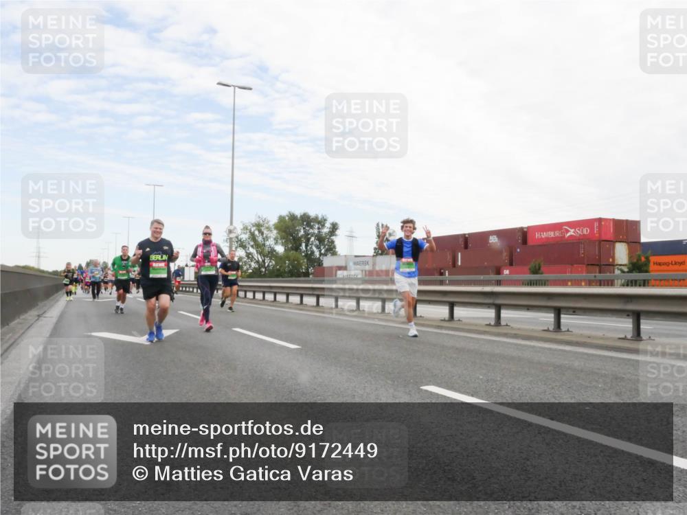 03.10.2025 - Köhlbrandbrückenlauf Matties Gatica Varas http://msf.ph/oto/9172449 03.10.2025 15:20:58 Position 3  meine-sportfotos.de
