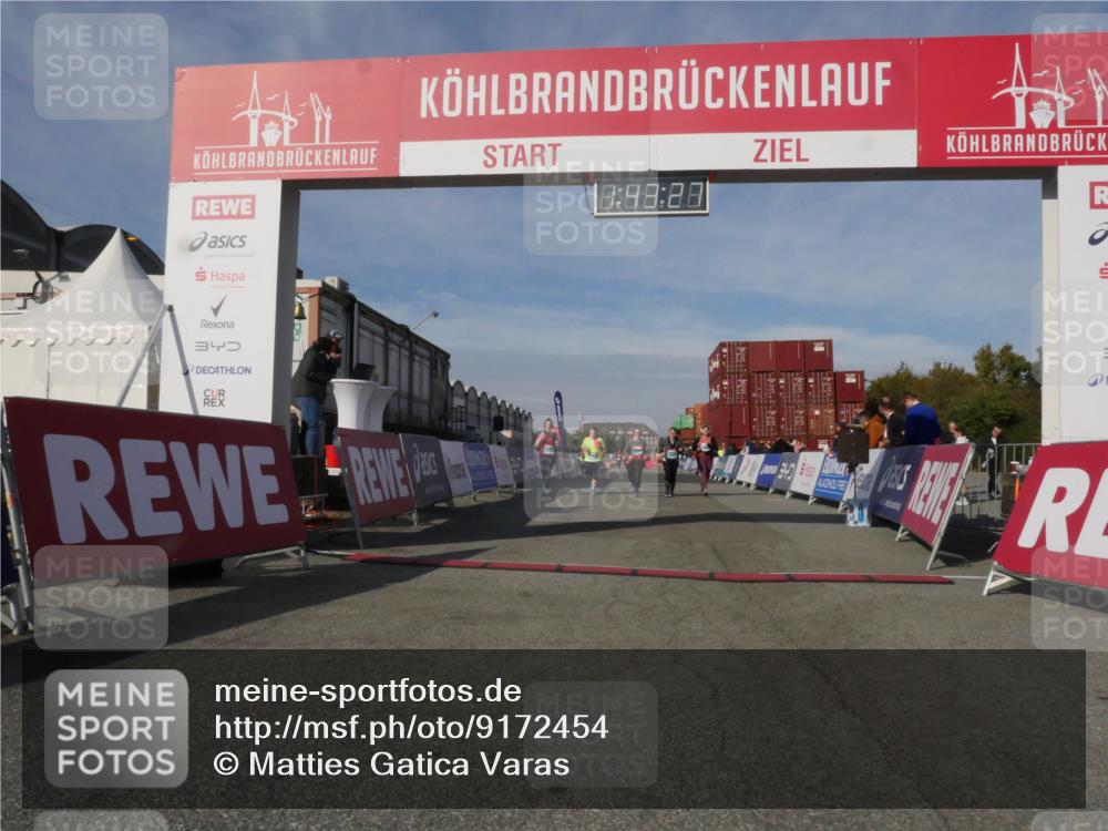 03.10.2025 - Köhlbrandbrückenlauf Matties Gatica Varas http://msf.ph/oto/9172454 03.10.2025 10:43:29 Ziel 2452, 2665, 2795, 3289, 3290, 3822 meine-sportfotos.de