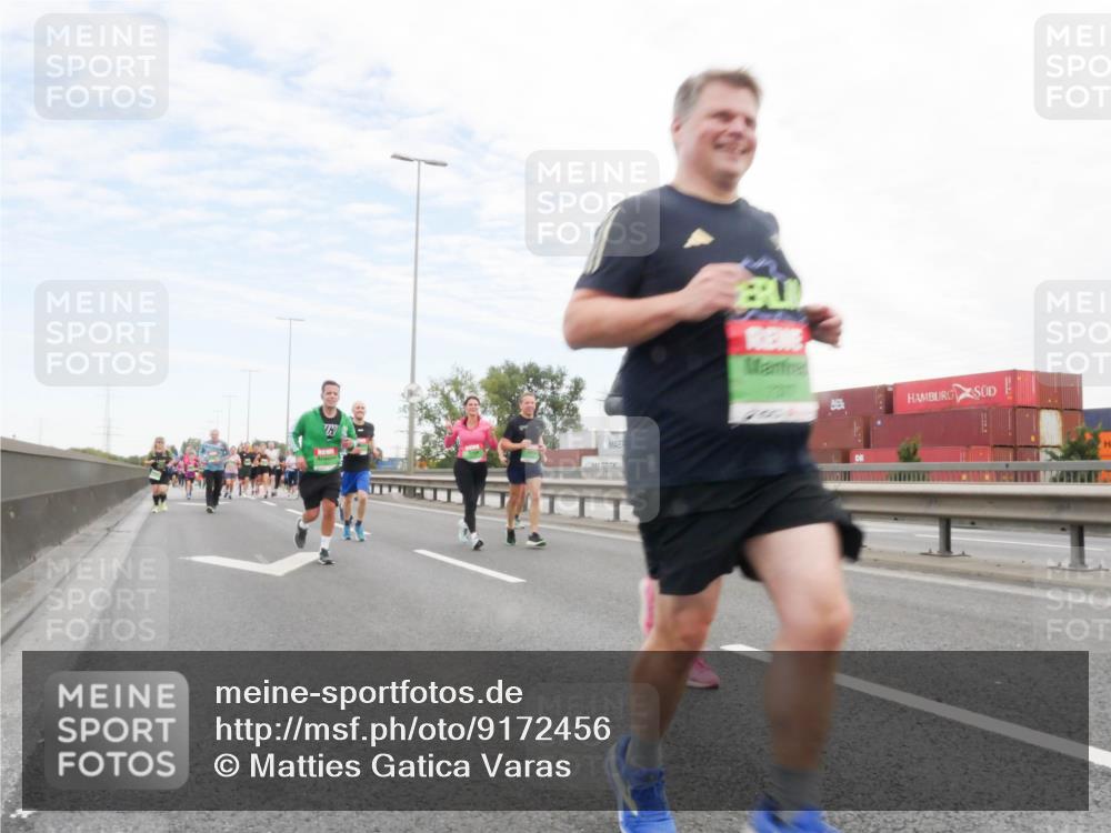 03.10.2025 - Köhlbrandbrückenlauf Matties Gatica Varas http://msf.ph/oto/9172456 03.10.2025 15:21:00 Position 3  meine-sportfotos.de