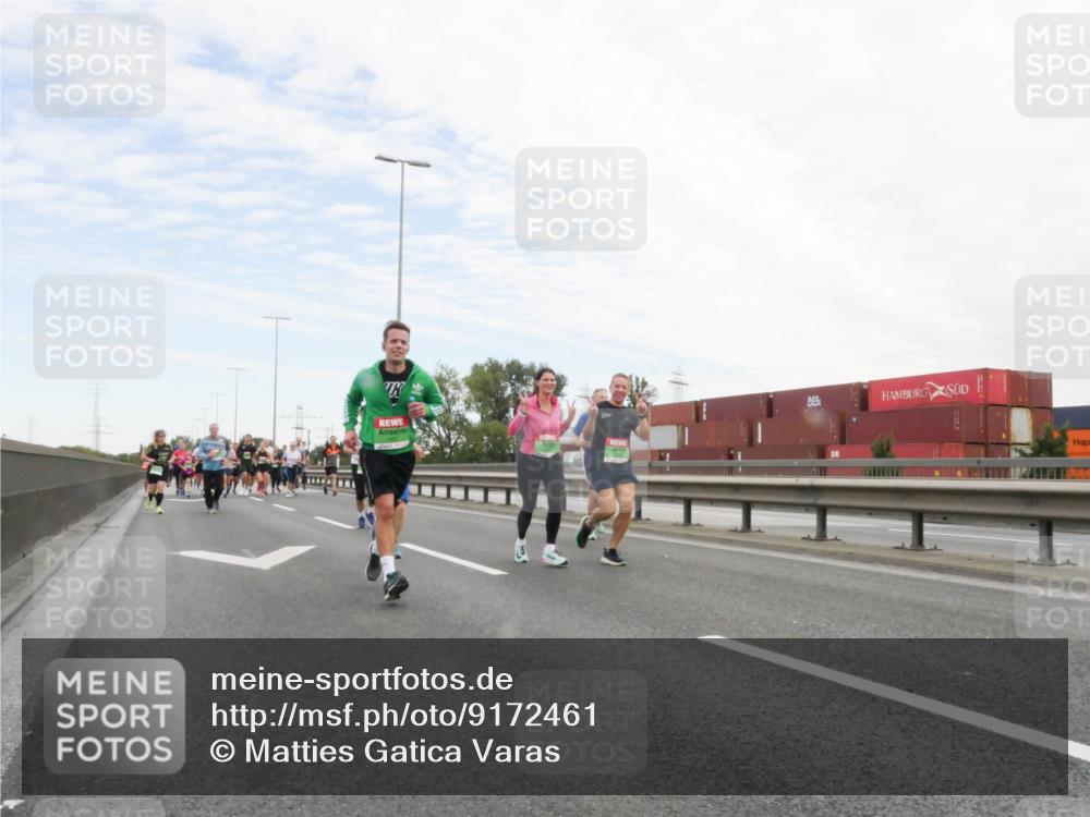 03.10.2025 - Köhlbrandbrückenlauf Matties Gatica Varas http://msf.ph/oto/9172461 03.10.2025 15:21:01 Position 3  meine-sportfotos.de