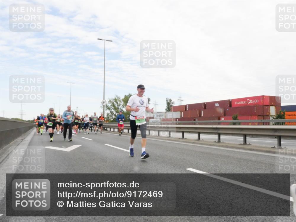 03.10.2025 - Köhlbrandbrückenlauf Matties Gatica Varas http://msf.ph/oto/9172469 03.10.2025 15:21:04 Position 3  meine-sportfotos.de