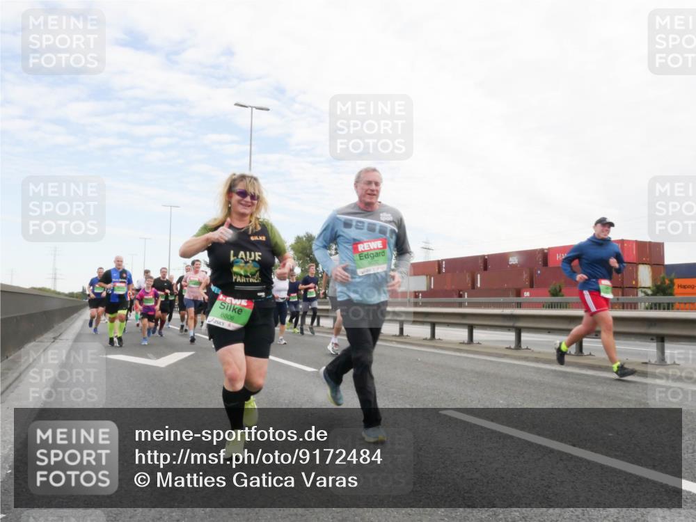 03.10.2025 - Köhlbrandbrückenlauf Matties Gatica Varas http://msf.ph/oto/9172484 03.10.2025 15:21:07 Position 3 8806, 9030 meine-sportfotos.de
